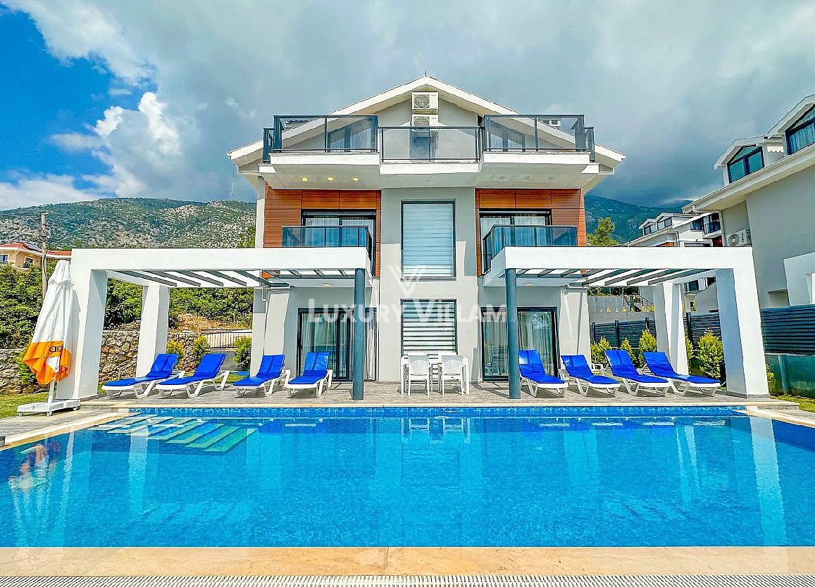 Villa Lazul