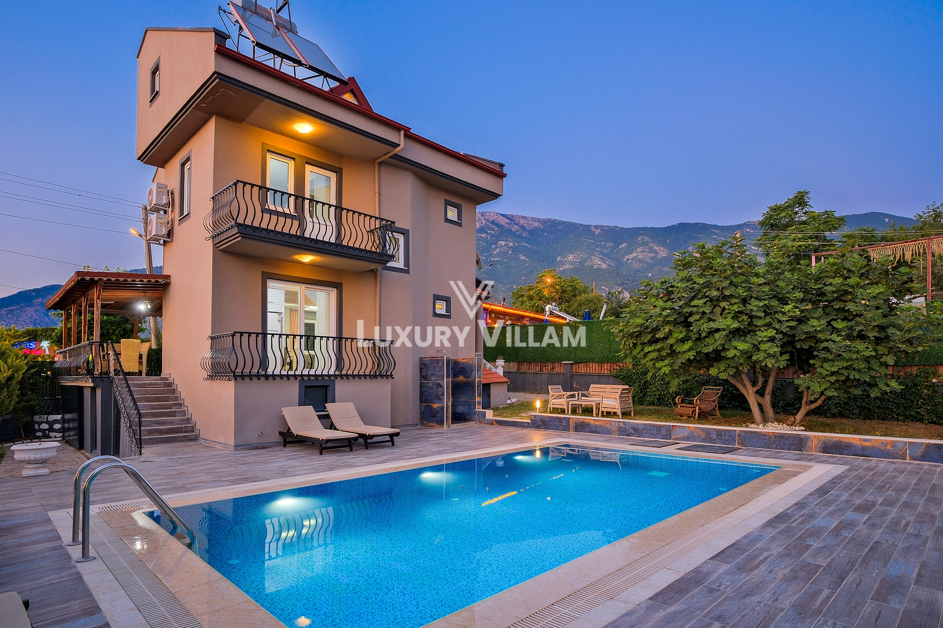 Villa Moonshine